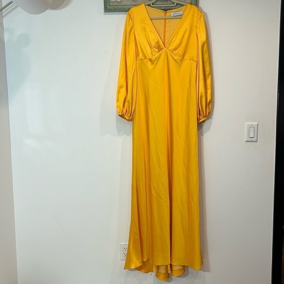 Ieena for Mac Duggal V-Neck Princess Bell Long Dress yellow gown plus size 14 - Picture 2 of 14